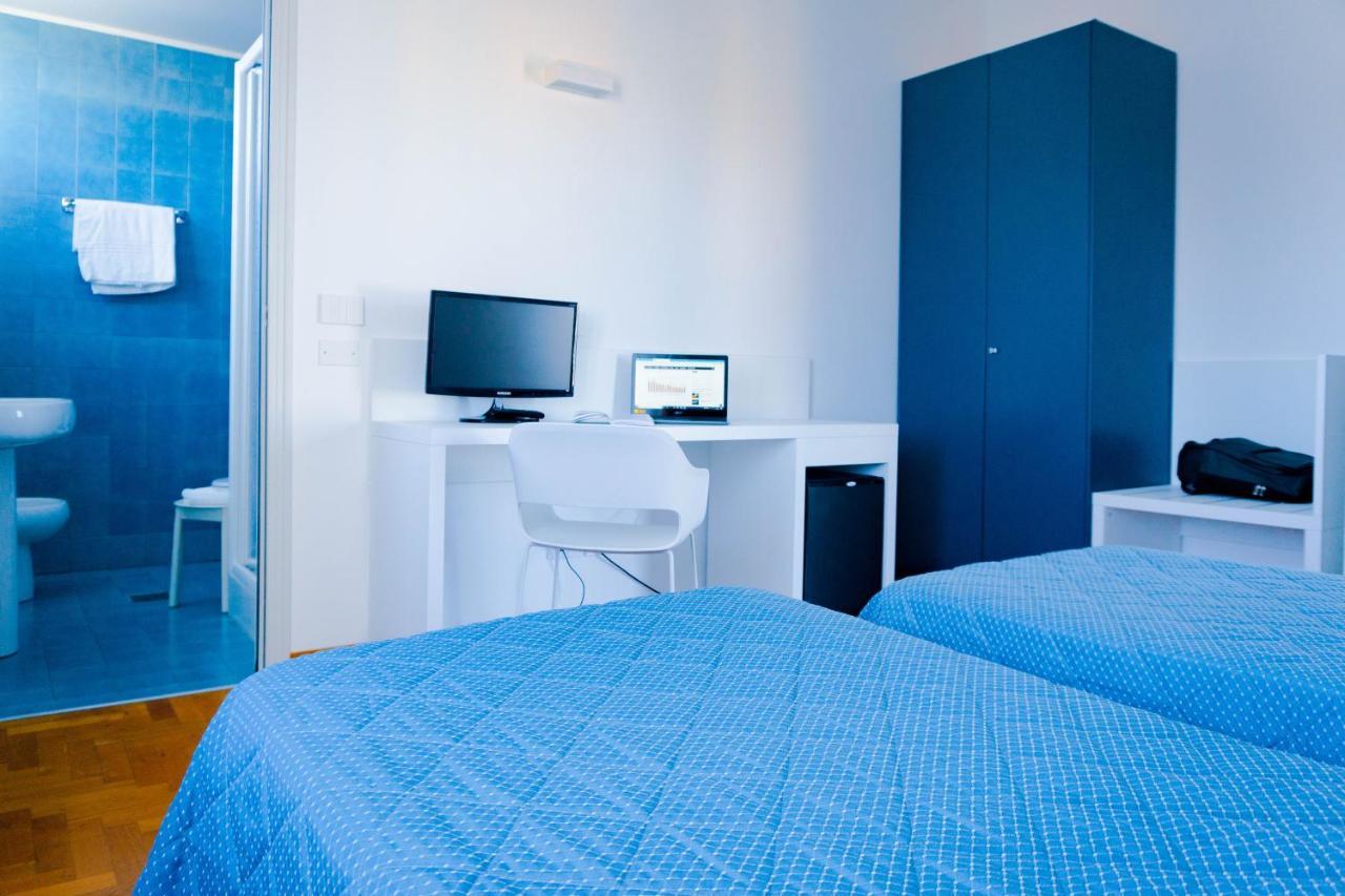Hotel Mistral Oristano Exterior photo