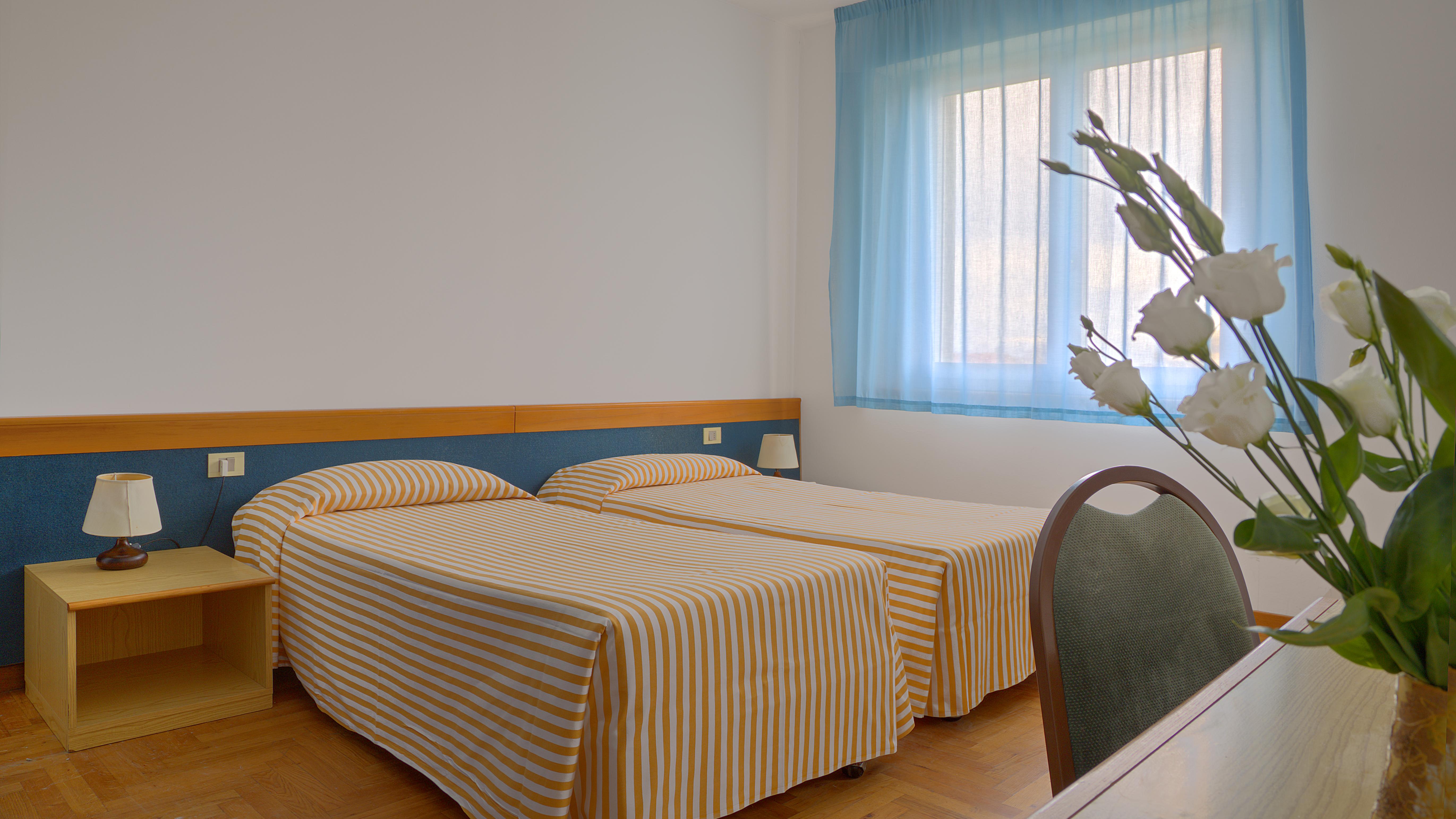 Hotel Mistral Oristano Exterior photo